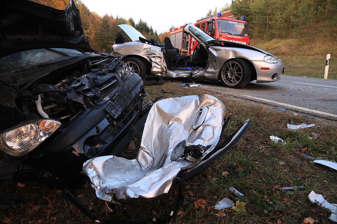 Kollision im Kreis Lichtenfels: Beifahrerin schwebt in Lebensgefahr