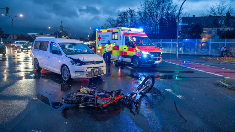 Zwei Verletzte nach Unfall auf Berliner Ring in Bamberg