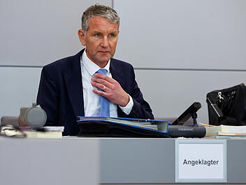 Prozessbeginn gegen AfD-Politiker H&ouml;cke in Halle