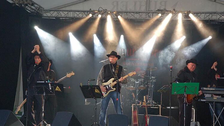 Beim Countryfest in Eichelsdorf wird schöne Countrymusik geboten.