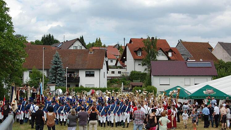Auf dem Festplatz gaben die Musiker zudem noch ein Gemeinschaftskonzert.