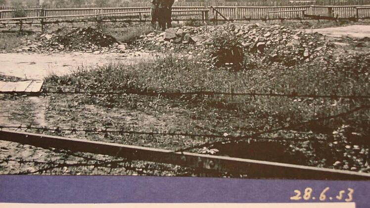 1953 war schon ein hoher Stacheldrahtzaun gespannt. Foto: Archiv Heinlein