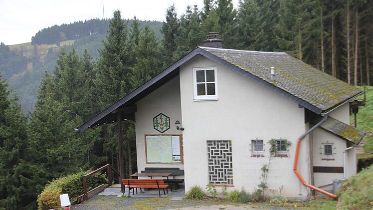 Das Wanderheim soll saniert werden. Man verspricht sich dadurch eine Aufwertung für den Tourismus und für die Region. Bis zum Ende des Jahres muss der Startschuss erfolgen, sonst sind die Fördermittel weg.