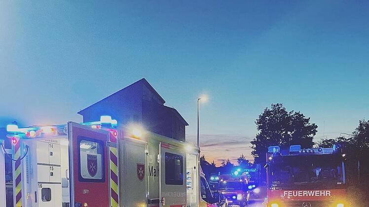 Burgebrach: Autofahrerin durchbricht Garagenwand - und st&uuml;rzt mehrere Meter tief