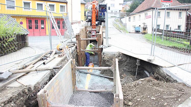Die Kanalbauarbeiten in Steinberg erforderten die Straßensperrung.  Foto: Friedwald Schedel