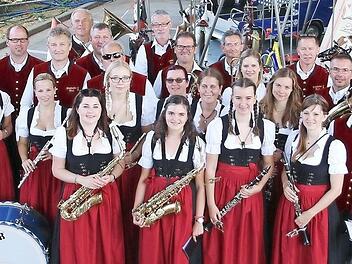 20 erfolgreiche Jahre hat das einst als Jugendblasorchester gegründete "Hirschaider Blech" hinter sich.  Foto: privat