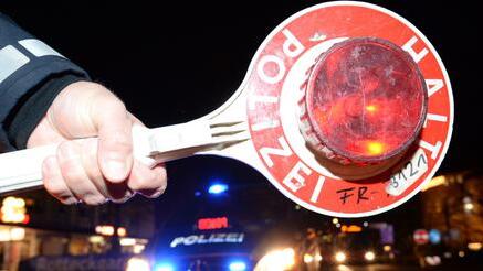 Polizeikontrolle (Symbolbild)