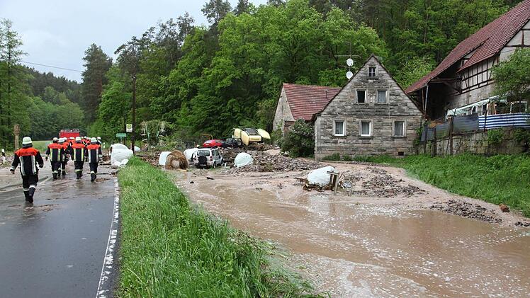 Am Jahresende 2013 richtete ein Unwetter gravierende Schäden im Landkreis an. Besonders betroffen war die Paßmühle zwischen Dörflis und Gleisenau.