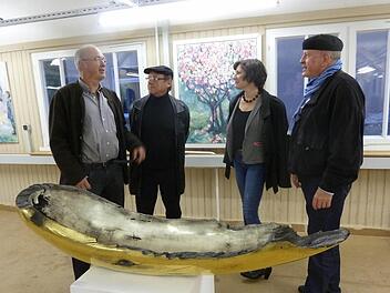 Herbert Holzheimer, Georg Seifried, Regine Merz und Hans-Dietrich Unger bei der Vernissage in der Alten Schreinerei. Foto: Georg Seifried