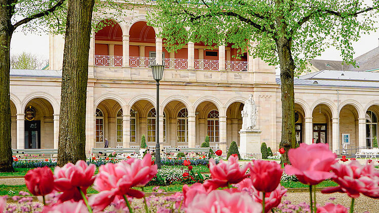 Bad Kissingen: Podcast, Parkmobiliar und Co. - Stadt stellt neue Angebote f&uuml;r 2024 vor