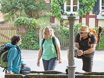 Gemeinsam fr&auml;nkische Dorfgeschichte zu erleben - darum geht es bei der Erlebnistour der Tourismusregion Obermain-Jura. Foto: Andreas Hub