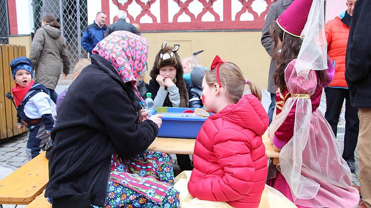Das Kinderschminken war sehr beliebt.