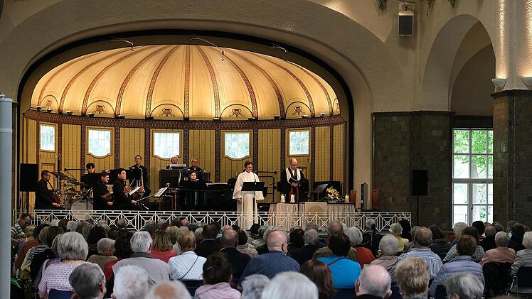 Gut besucht war der Gottesdienst in der Wandelhalle.