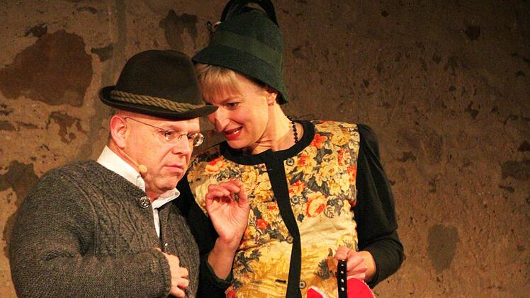 "Sepp" und "Berta" werben für Beamten-Patenschaften. Foto: Josef Hofbauer