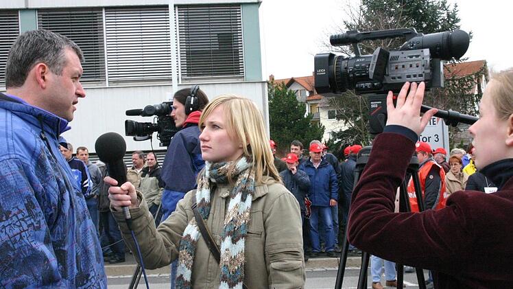 Ein Bild aus Zeiten, in denen der heutige Bürgermeister noch als FTE-Betriebsratsvorsitzender an der Spitze der Streikenden stand.Eckehard Kiesewetter