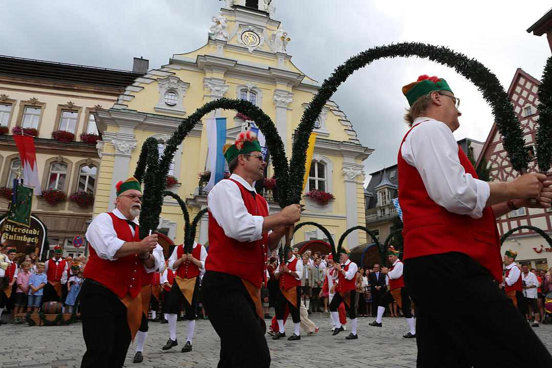 Eröffnung der Kulmbacher Bierwoche mit Büttnertanz und Bieranstich; Foto: Barbara Herbst