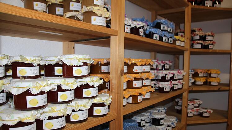 Marmelade wird das ganze Jahr &uuml;ber selbst hergestellt. Foto: Mirjam Stumpf
