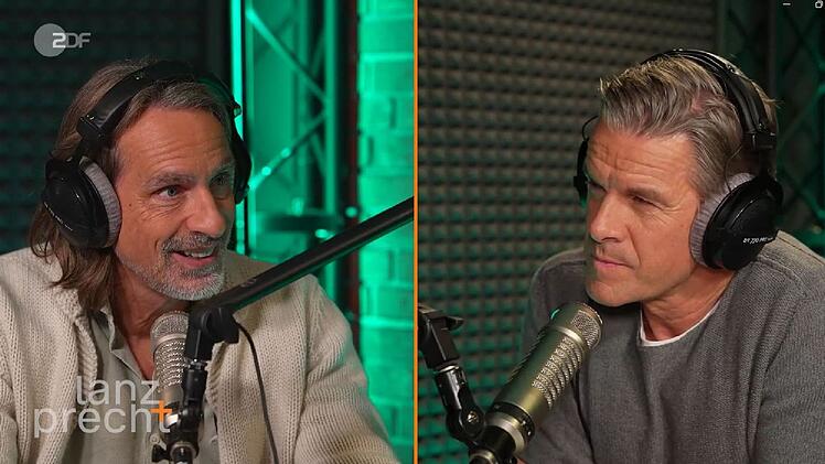 Richard David Precht (links) und Markus Lanz haben in ihrem Podcast "Lanz + Precht" &uuml;ber Donald Trump gesprochen.