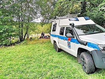 Mit Hilfe des Bergrettungswagens wurde der Wanderer in Sicherheit gebracht. Foto: Bergwacht