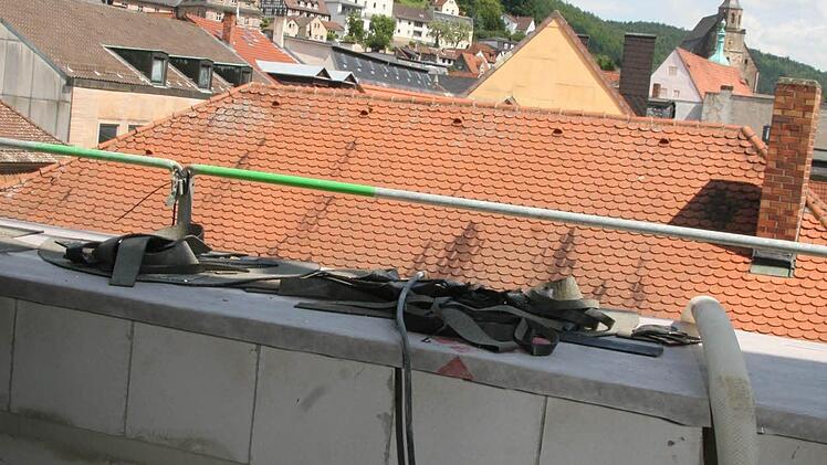 In der obersten Etage entstehen vier luxuriöse Penthouse-Wohnungen zwischen 110 und 130 Quadratmetern mit Burg-Blick.