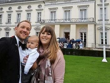 Andreas Bauer freute sich mit Ehefrau Natalie und Söhnchen Ben über die Einladung ins Schloss Bellevue.  Foto: privat