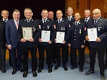 Ehrungen und Neuwahlen standen im Mittelpunkt der Jahreshauptversammlung der Feuerwehr Reichenbach. Foto: Klaus-Peter Wulf