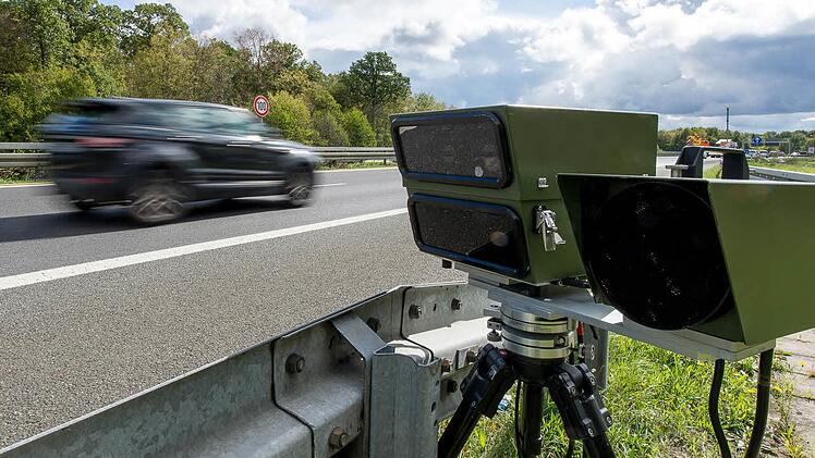 Blitzer: Die Anlagen stehen oft an Gefahrenstellen auf der Autobahn. Foto: s: Anand Anders