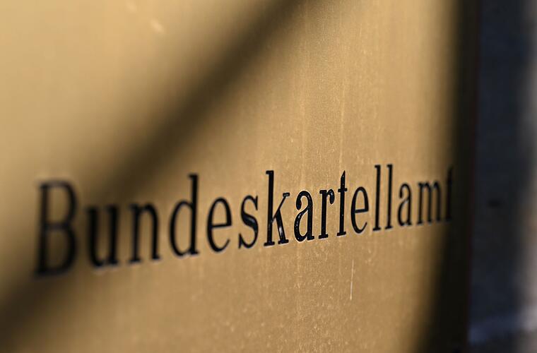 Preisbremsen-Überprüfung: Versorger zahlen Millionen zurück