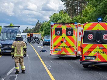 Biker auf B505 bei Bamberg &uuml;berrollt: Polizei zu Unfallhergang