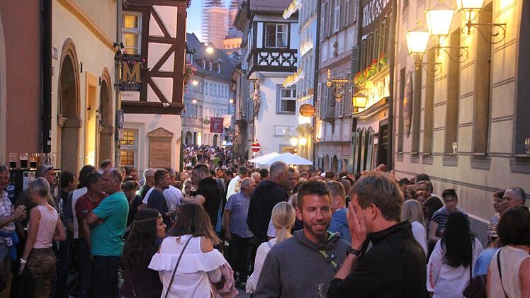 Die "wilde Sandkerwa 2017". Foto: Rüdiger Klein