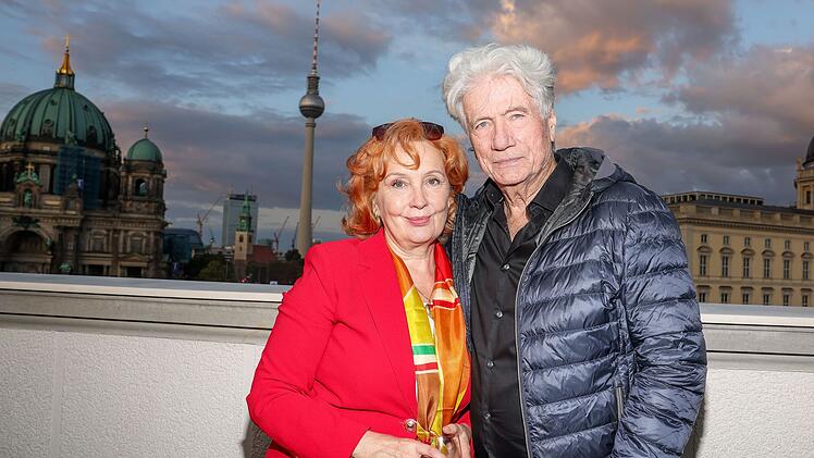 Mit seiner Frau Verena Wengler kehrte J&uuml;rgen Prochnow 2017 nach Deutschland, in seine Geburtsstadt Berlin zur&uuml;ck.