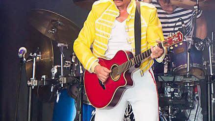 Queen Revival Show zum Auftakt des ""Tambacher Sommers".Foto: Albert Höchstädter