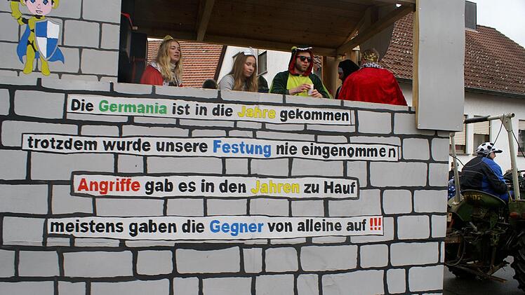 Beim Ebinger FaschingszugRenate Neubecker