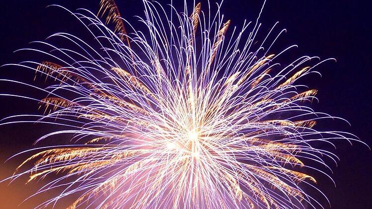 Abschlussfeuerwerk für das Rakoczy-Fest 2019 in der Au. Foto: Peter Rauch