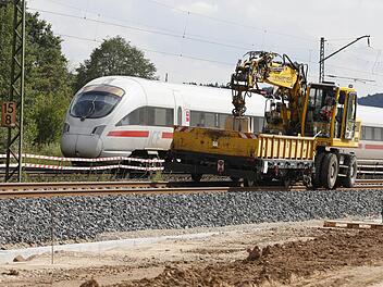 Auf Bahnreisende kommen am Wochenende zwischen Bamberg und Bad Staffelstein, sowie von und nach Ebern Behinderungen zu. Foto: Matthias Hoch