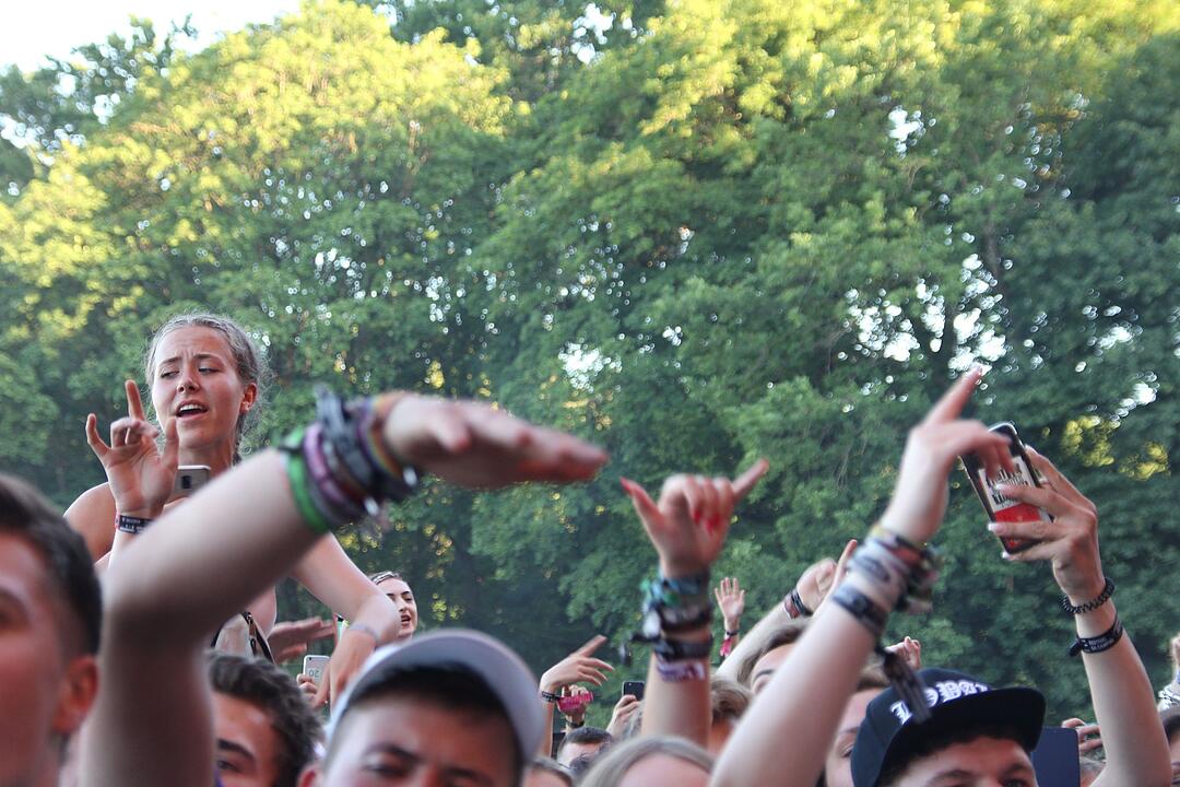 BONEZ MC und RAF Camora bringen die Meute bei Rock im Park 2019 zum eskalieren