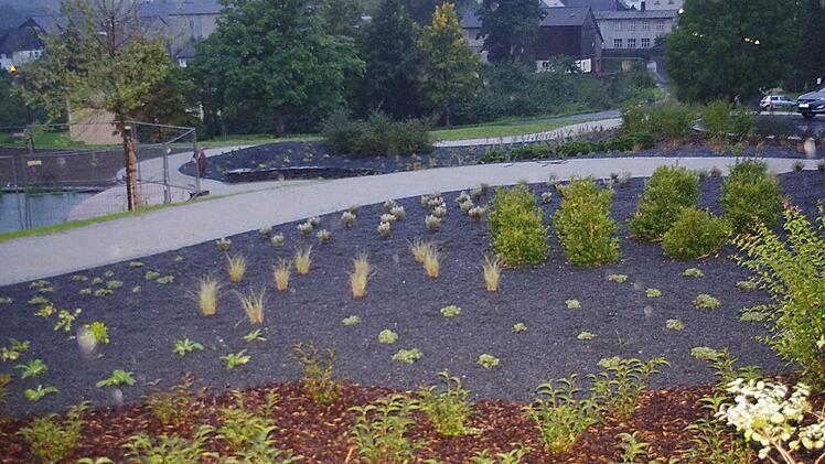 Rund 270 000 Euro kostete der Kräutergarten in der Arnika-Stadt Teuschnitz. Foto: Heike Schülein