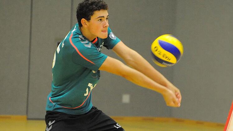 Lorenz Karlitzek lebt Volleyball. Und das nicht nur in den Spielen für den TV/DJK Hammelburg. Foto: Hopf