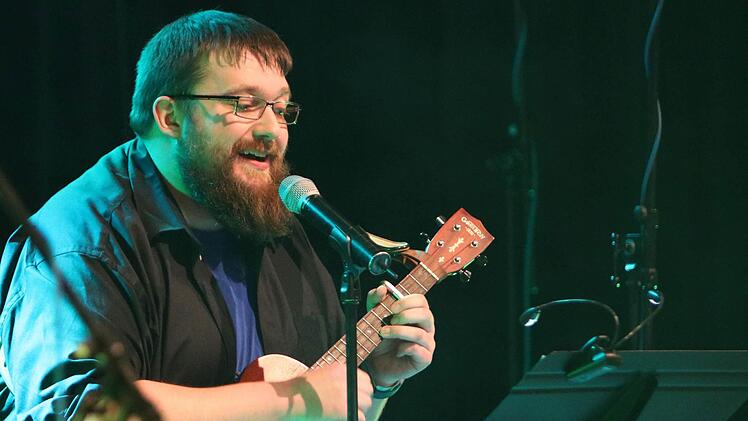 "Dreams and Drums" lautet das Motto beim Konzert des Coburger Hochschulchors und der Hochschul-Bigband am Freitag und Samstag im Kongresshaus. - Eintritt frei, Beginn: 19.30 Uhr. Fotos: Jochen Berger