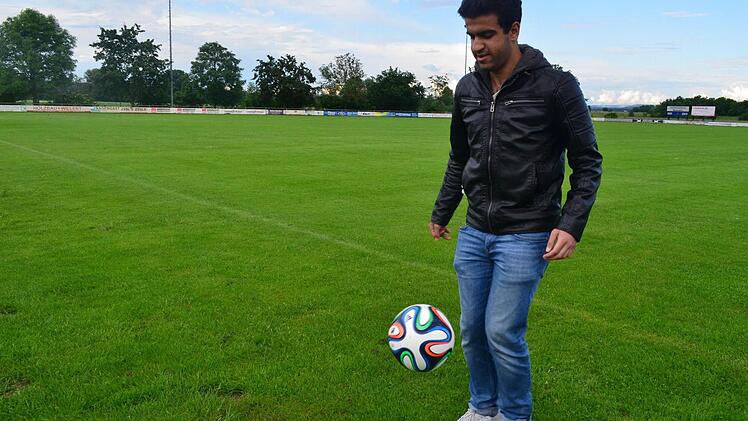 Omar Almahmoud fühlt sich wohl beim SC Adelsdorf. Foto: Larissa Händel