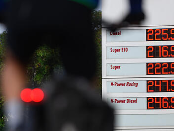 Tankwart vertippt sich beim Preis