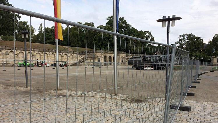 Vor dem Aufbau: So sah es am Montag am Schlossplatz aus.Foto: Oliver Schmidt