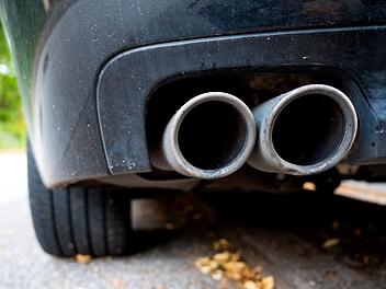 Kommt das Aus vom Verbrenner-Aus? EU-Kommission f&auml;llt Entscheidung