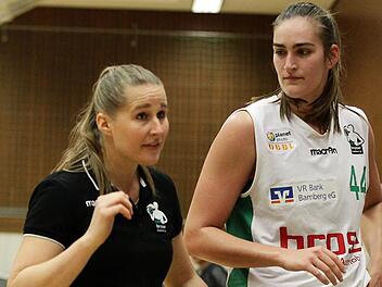 Victoria Waldner (r.) und Trainerin Jessica Miller Foto: sportpress