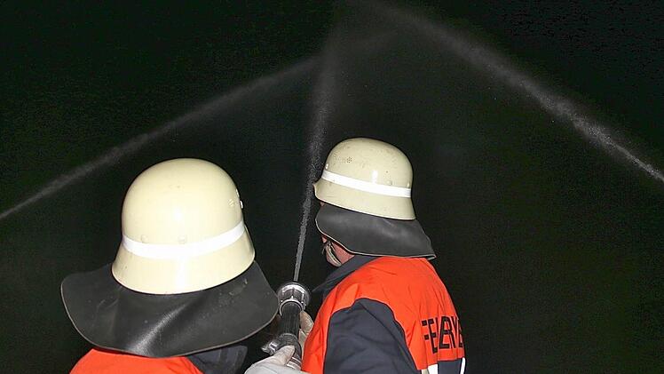 Löschwasser aus 650 Meter Entfernung stand schnell zur Verfügung.