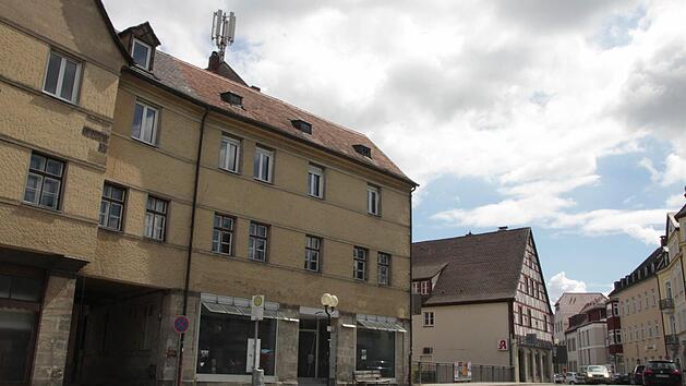 An der Ecke Paradeplatz/Klosterstraße stehen die Geschäfte leer.  Foto: Ekkehard Roepert