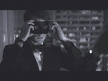 Jamie Dornan spielt den Milliardär Christian Grey in "Fifty Shades of Grey". Foto: Universal Pictures International France