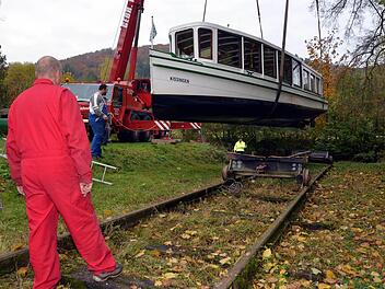 Alles paletti: Die "Kissingen" wird ins Winterlager gebracht. Foto: Peter Rauch