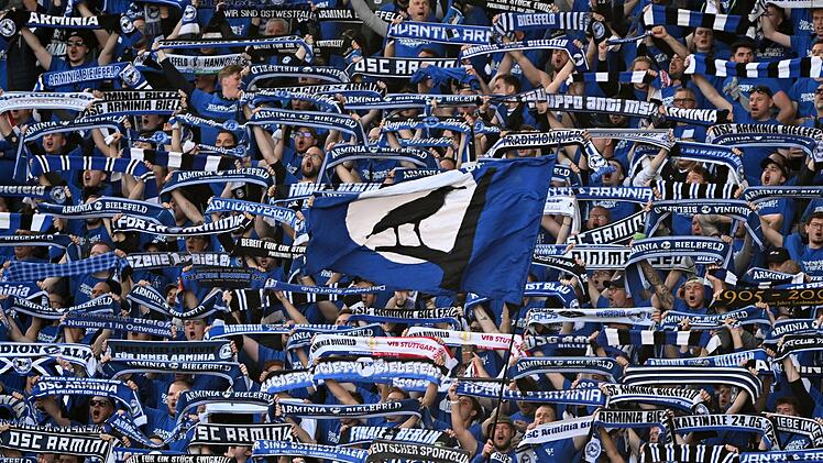 DFB-Pokalfinale: Arminia Bielefeld - VfB Stuttgart