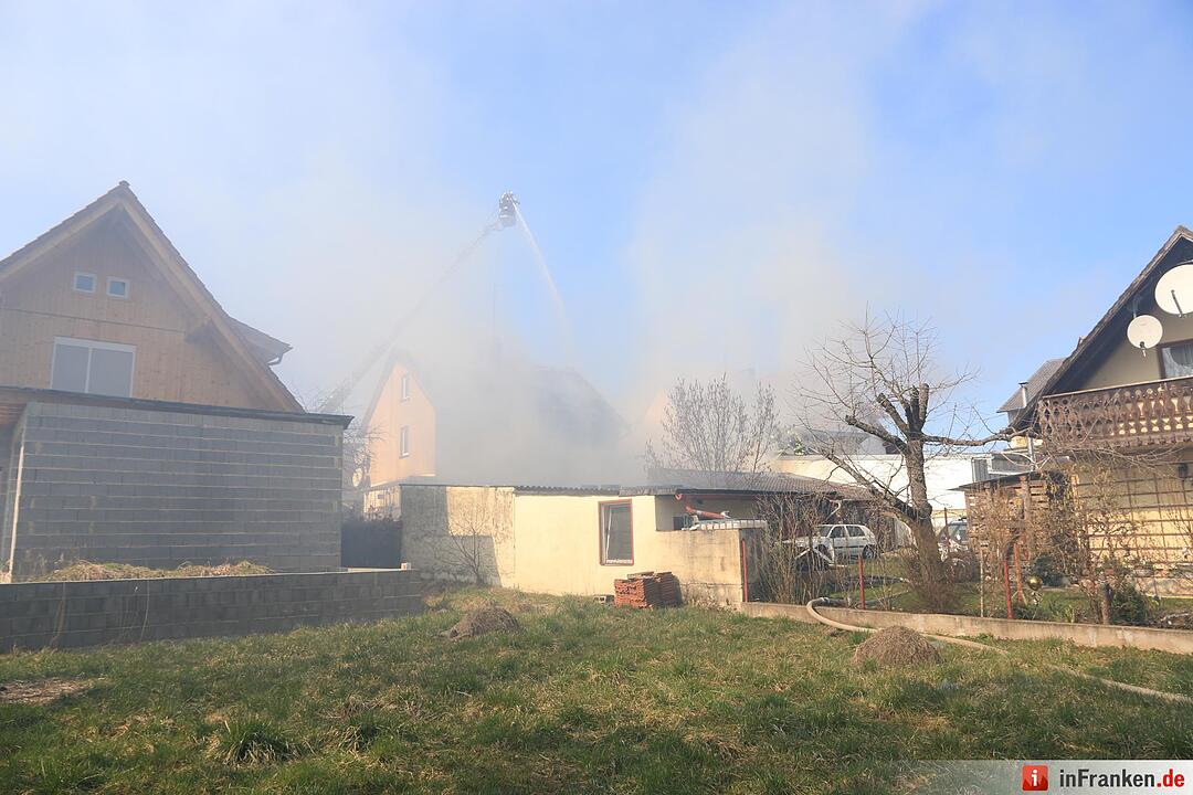 Wohnhaus brennt in Priesendorf